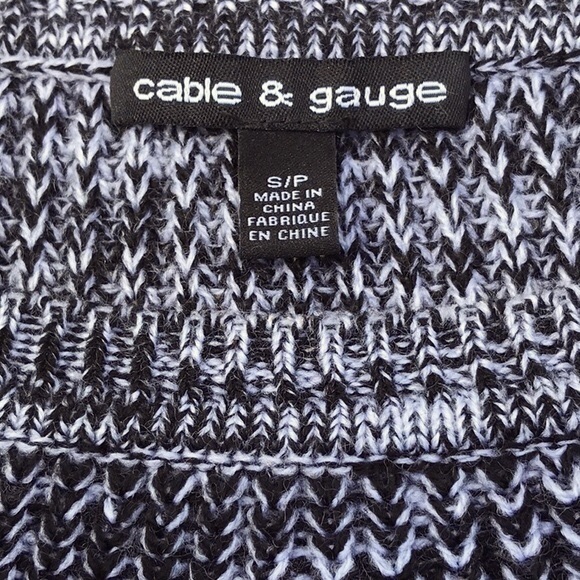 NWOT Cable & Gauge Black and White Knit Bell Sleeve Sweater Size Small - Picture 8 of 11
